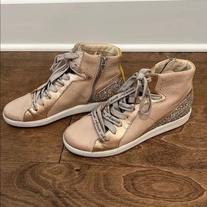 Dolce Vita Women’s Sneakers Size 7.5
